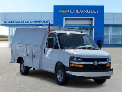 New 2025 Chevrolet Express 3500 w/ Power Convenience Package