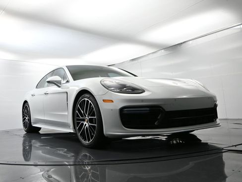 Certified 2022 Porsche Panamera GTS image 54