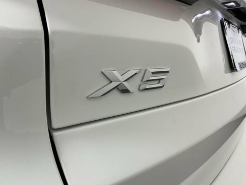 Certified 2026 BMW X5 xDrive50e w/ M Sport Package AWD/4WD image 32