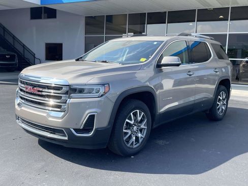 Used 2023 GMC Acadia SLE w/ Driver Convenience Package FWD image 7