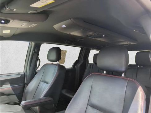 Used 2017 Dodge Grand Caravan GT FWD image 15