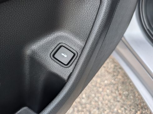Used 2022 Honda Accord LX image 23