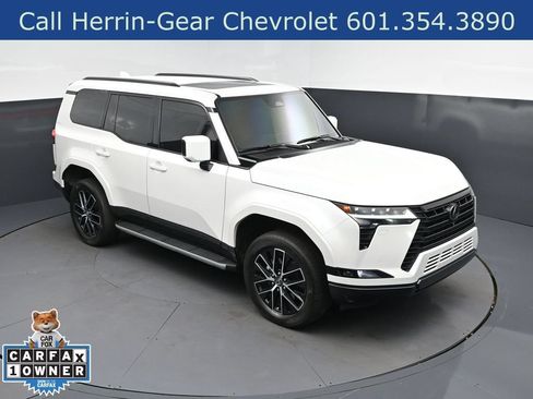 Used 2024 Lexus GX 550 w/ Accessory Package (Z1) AWD/4WD image 17