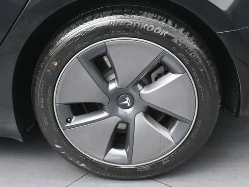 Used 2023 Tesla Model 3 Standard Range RWD image 35