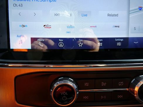 Used 2022 Ford F350 Platinum image 33