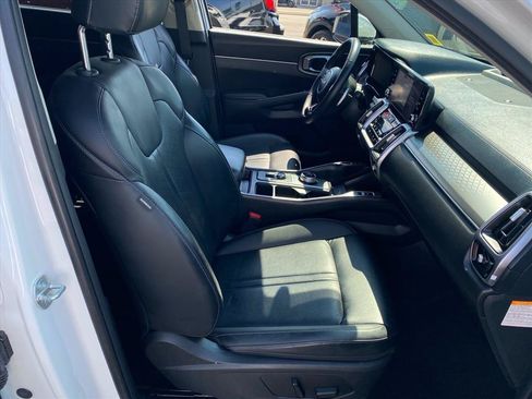 Certified 2023 Kia Sorento EX AWD/4WD image 27