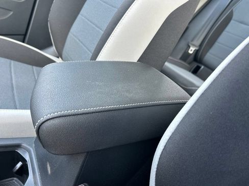 Certified 2025 Volkswagen Taos S FWD image 35