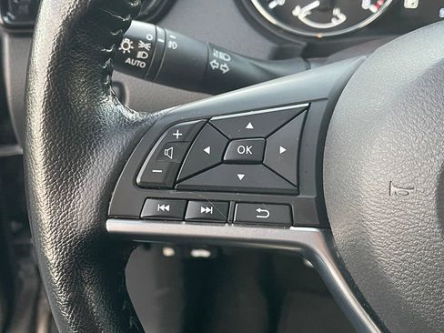 Used 2022 Nissan Rogue Sport SL w/ Premium Package image 20