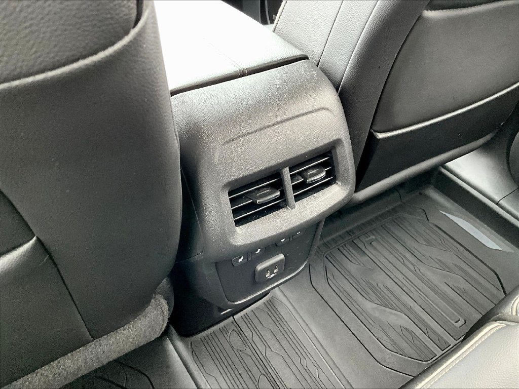 Used 2019 GMC Terrain Denali w/ Advanced Safety Package AWD/4WD image 12