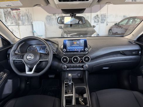 Used 2025 Nissan Sentra SV image 31