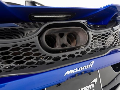 Used 2024 McLaren 750S Spider RWD image 47