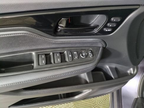 Certified 2024 Honda Odyssey Touring image 15