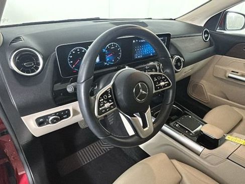 Used 2021 Mercedes-Benz GLA 250 4MATIC image 14