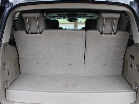 Used 2019 Chevrolet Tahoe Premier AWD/4WD image 34