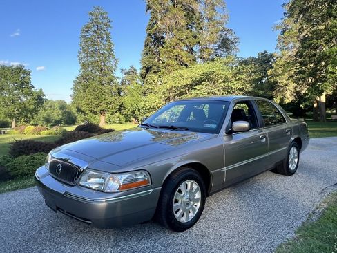 Used 2003 Mercury Grand Marquis LS RWD image 4