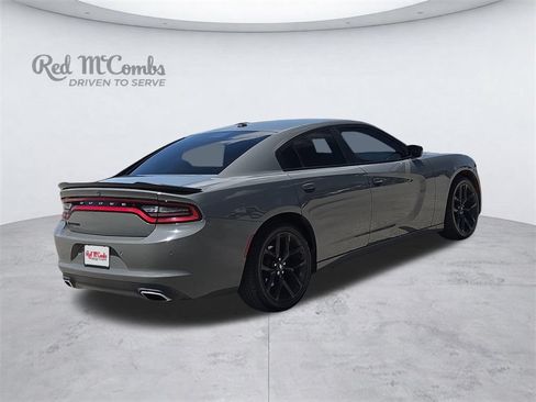 Used 2019 Dodge Charger SXT w/ Blacktop Package RWD image 7