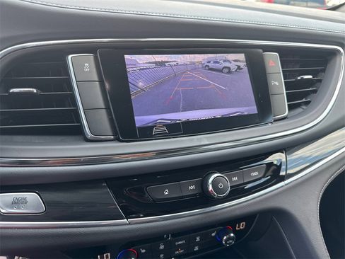 Certified 2021 Buick Enclave Essence image 31