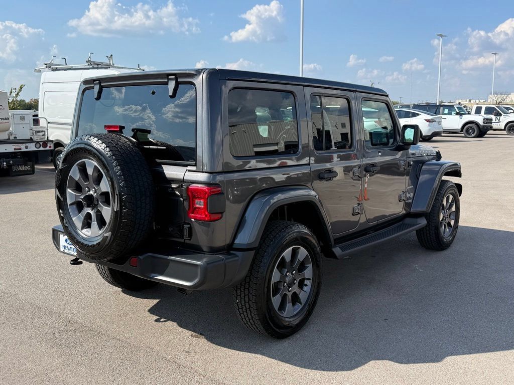 Used 2019 Jeep Wrangler Unlimited Sahara AWD/4WD image 34