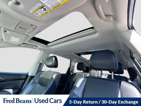 Used 2019 Nissan Pathfinder Platinum image 24