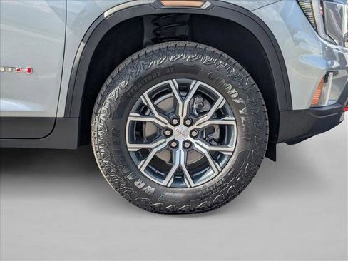 Used 2025 GMC Acadia AT4 w/ Luxury Package AWD/4WD image 22