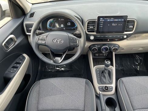 New 2026 Hyundai Venue SEL image 21
