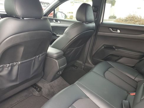 Used 2023 Kia K5 GT-Line image 13