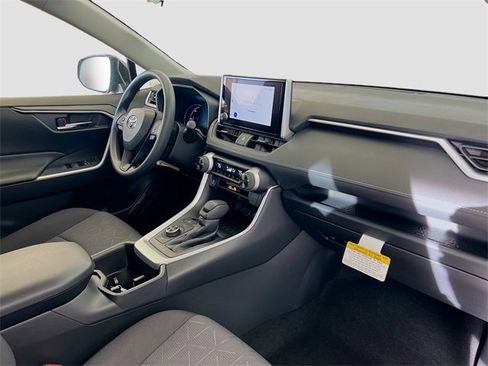 New 2025 Toyota RAV4 XLE image 28