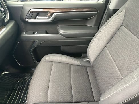 Used 2023 Chevrolet Silverado 1500 RST w/ Z71 Off-Road Package image 12