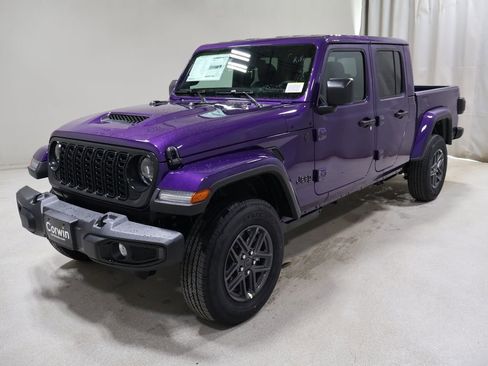New 2026 Jeep Gladiator Sport AWD/4WD image 3