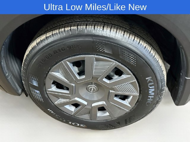 Used 2025 Nissan Kicks S AWD/4WD image 29