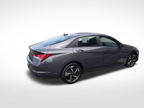 Certified 2023 Hyundai Elantra SEL w/ Convenience Package FWD image 7