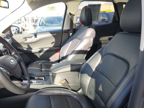 Used 2022 Ford Escape Titanium w/ Class II Trailer Tow Package AWD/4WD image 19