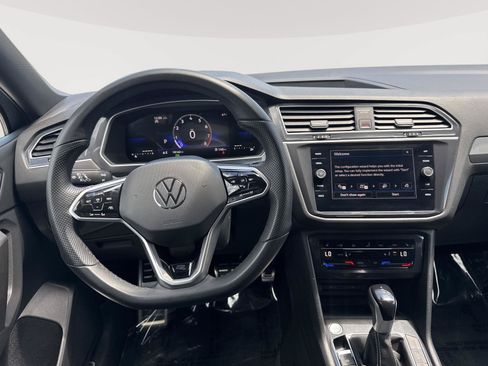 Used 2023 Volkswagen Tiguan SE R-Line AWD/4WD image 13