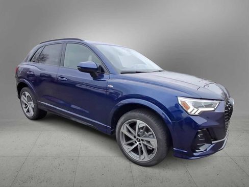 New 2025 Audi Q3 2.0T Premium image 2