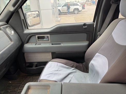 Used 2011 Ford F150 XLT w/ XLT Chrome Pkg image 19