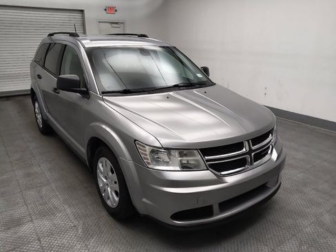 Used 2020 Dodge Journey SE FWD image 13