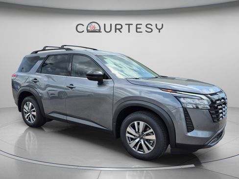 New 2026 Nissan Pathfinder SL AWD/4WD image 8