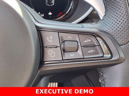 New 2025 Alfa Romeo Stelvio Sprint image 18