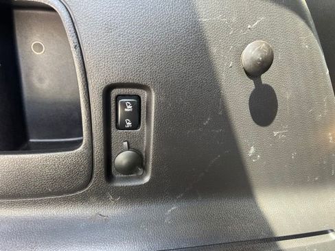 Used 2010 Ford Edge SEL AWD/4WD image 15