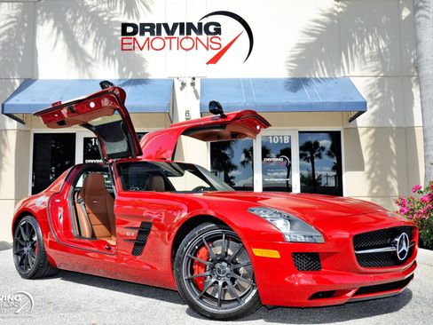 Used 2013 Mercedes-Benz SLS AMG GT Coupe image 1