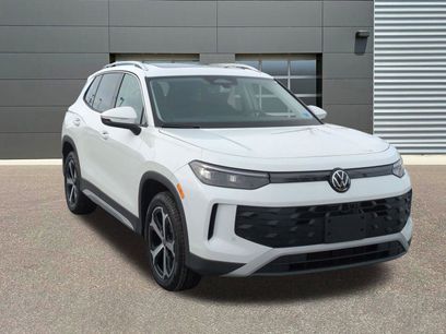 New 2026 Volkswagen Tiguan SE