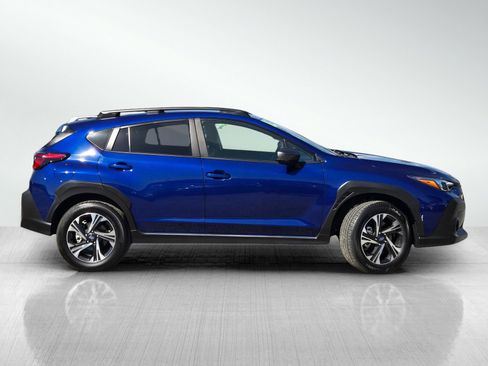 Used 2025 Subaru Crosstrek 2.0i Premium AWD/4WD image 3
