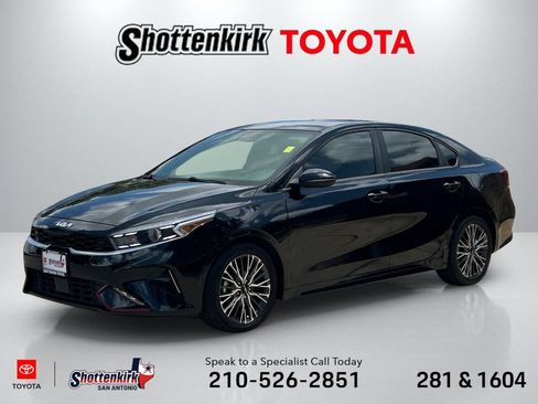 Used 2022 Kia Forte GT-Line w/ GT-Line Technology Package FWD image 1