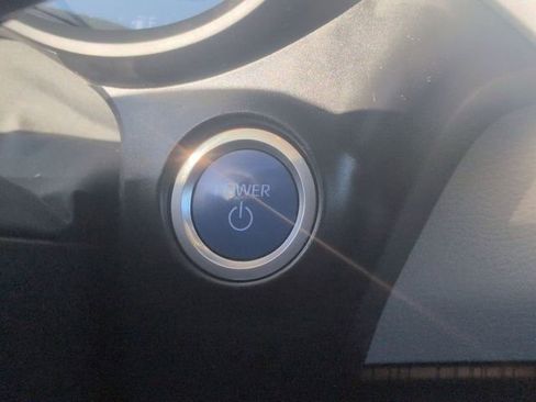 Certified 2023 Toyota Sienna XLE image 19