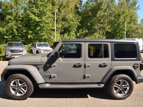Used 2021 Jeep Wrangler Unlimited Sahara image 5