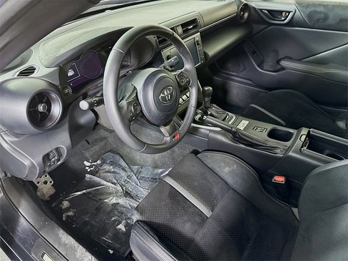 Certified 2023 Toyota GR86 Premium image 18