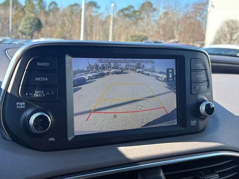 Used 2020 Hyundai Santa Fe SEL image 17