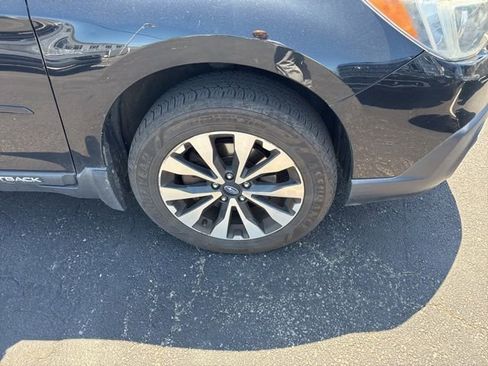 Used 2017 Subaru Outback 2.5i Limited AWD/4WD image 16