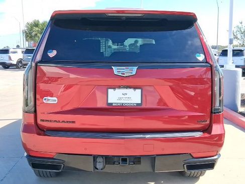 Used 2023 Cadillac Escalade Sport Platinum image 5