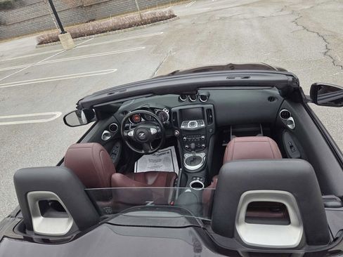 Used 2013 Nissan 370Z Touring w/ Sport Pkg image 15